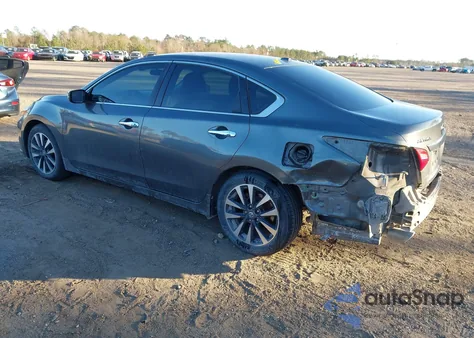 2017 Nissan Altima 2.5 Sv z USA, uszkodzony, nr VIN 1N4AL3AP7HC158490
